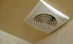 Устанавливаем вентиляцию в помещениях без оконных проемов